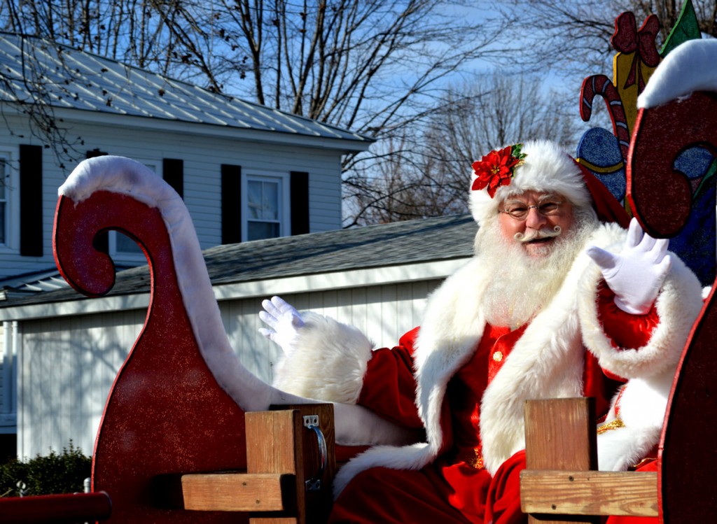 Santa arrives in a sleigh to Colonial Beach, VA